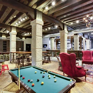 Hostel Generator, Velence