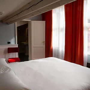 https://stella-ditalia.it-tuscanyhotel.com